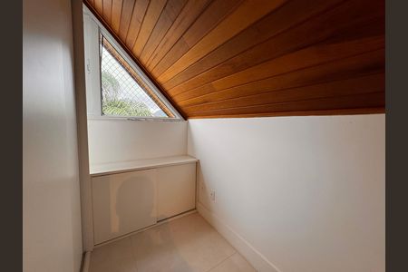 Casa de condomínio para alugar com 490m², 4 quartos e 2 vagasSuíte 4