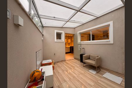 Casa de condomínio para alugar com 490m², 4 quartos e 2 vagasÁrea externa