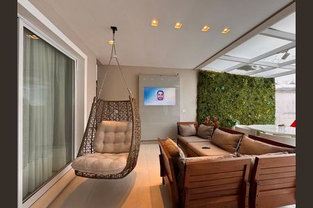 Casa de condomínio para alugar com 490m², 4 quartos e 2 vagasÁrea externa