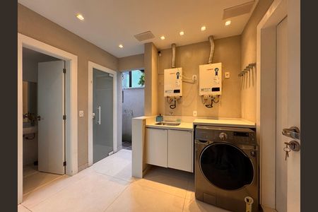Casa de condomínio para alugar com 490m², 4 quartos e 2 vagasCozinha e Área de Serviço