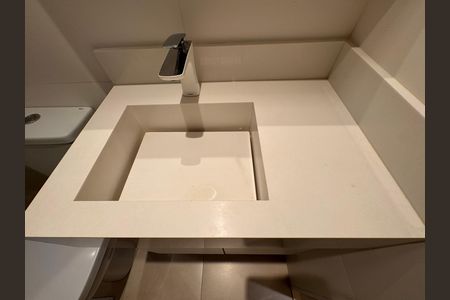 Casa de condomínio para alugar com 490m², 4 quartos e 2 vagasSuíte 3 - Banheiro