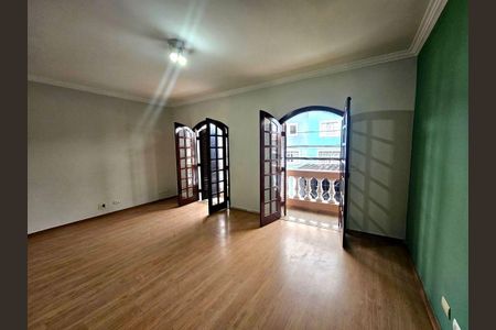 Casa à venda com 3 quartos, 170m² em Jardim Rosa Maria, São Paulo