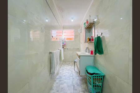 Casa à venda com 333m², 5 quartos e 5 vagasBanheiro da Suíte 1