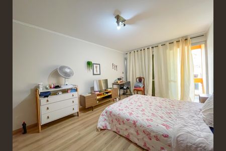 Casa à venda com 333m², 5 quartos e 5 vagasQuarto 4
