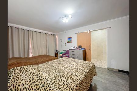 Casa à venda com 333m², 5 quartos e 5 vagasSuíte 1