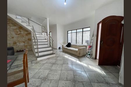 Sala de casa à venda com 4 quartos, 150m² em Jardim Joao Xxiii, São Paulo