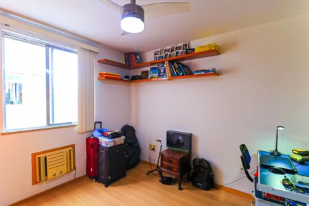 Apartamento à venda com 96m², 3 quartos e 2 vagas Apartamento à venda com 96m², 3 quartos e 2 vagasQuarto 2