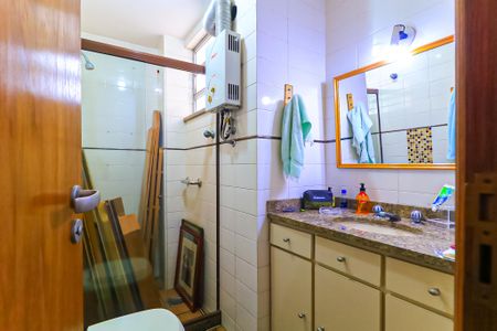 Apartamento à venda com 96m², 3 quartos e 2 vagas Apartamento à venda com 96m², 3 quartos e 2 vagasBanheiro Social