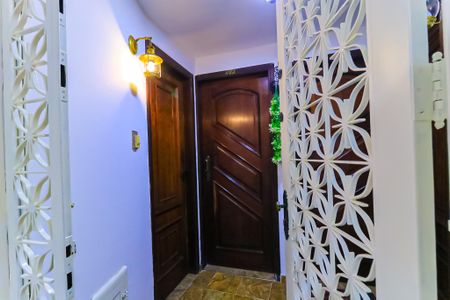 Apartamento à venda com 96m², 3 quartos e 2 vagas Apartamento à venda com 96m², 3 quartos e 2 vagasEntrada