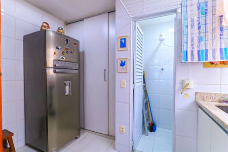 Apartamento à venda com 96m², 3 quartos e 2 vagas Apartamento à venda com 96m², 3 quartos e 2 vagasÁrea de Serviço