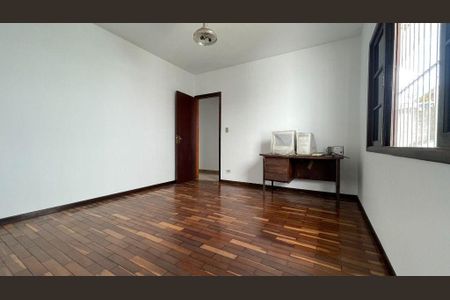 Casa à venda com 3 quartos, 159m² em Jardim Rosa Maria, São Paulo