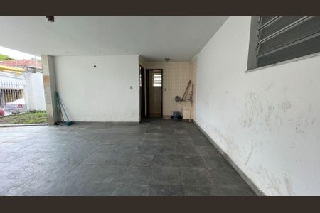 Casa à venda com 159m², 3 quartos e 4 vagas
