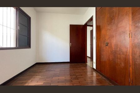 Casa à venda com 3 quartos, 159m² em Jardim Rosa Maria, São Paulo
