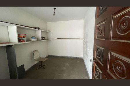 Casa à venda com 159m², 3 quartos e 4 vagas