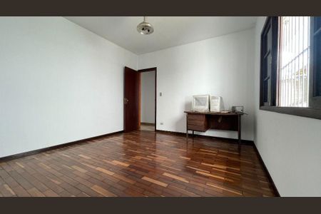 Casa à venda com 3 quartos, 159m² em Jardim Rosa Maria, São Paulo