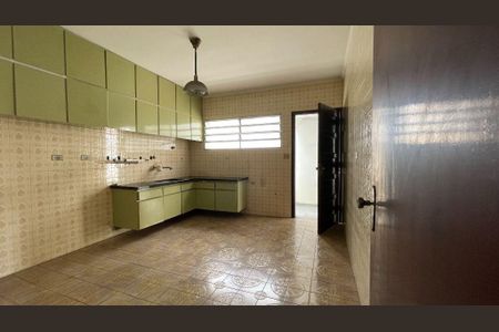 Casa à venda com 159m², 3 quartos e 4 vagas
