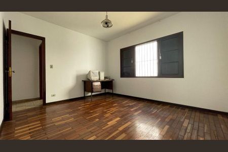 Casa à venda com 3 quartos, 159m² em Jardim Rosa Maria, São Paulo