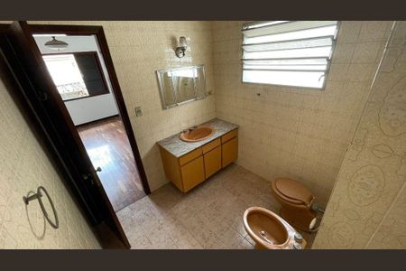 Casa à venda com 159m², 3 quartos e 4 vagas