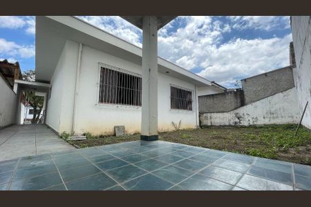 Casa à venda com 159m², 3 quartos e 4 vagas