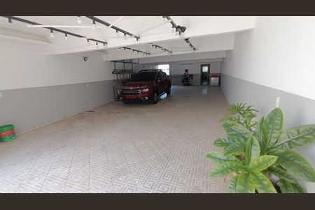 Casa à venda com 265m², 3 quartos e 10 vagas