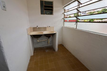 Apartamento para alugar com 100m², 2 quartos e sem vagaÁrea de Serviço
