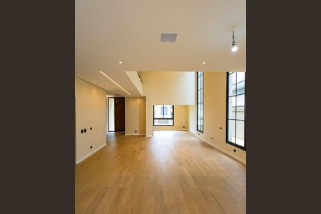 Casa à venda com 4 quartos, 400m² em Alphaville, Barueri