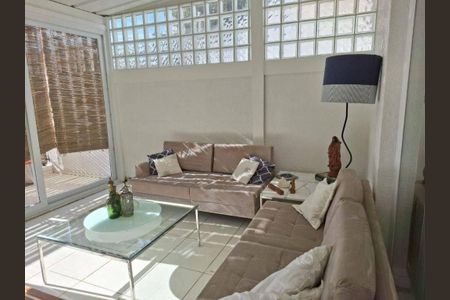 Casa à venda com 3 quartos, 181m² em Raposo Tavares, São Paulo