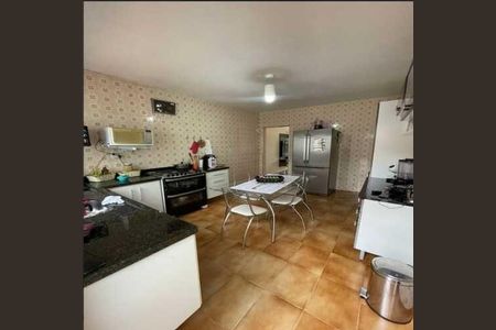 Casa à venda com 2 quartos, 100m² em Jardim Vivan, São Paulo