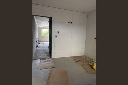 Casa à venda com 2 quartos, 105m² em Vila Rica, São Paulo