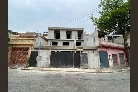 Casa à venda com 105m², 2 quartos e 2 vagas