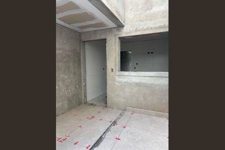 Casa à venda com 2 quartos, 105m² em Vila Rica, São Paulo