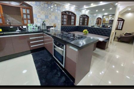 Casa à venda com 150m², 3 quartos e 2 vagas