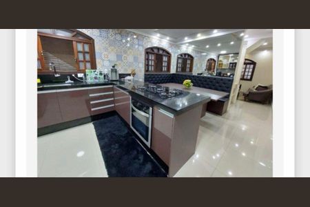 Casa à venda com 3 quartos, 150m² em Jardim do Líbano, Barueri