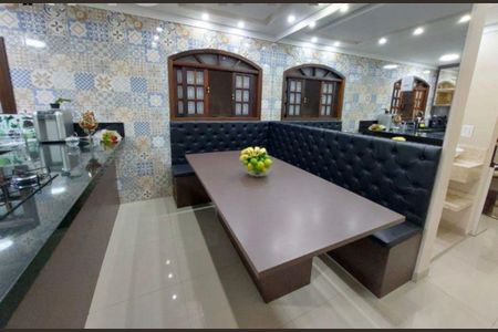 Casa à venda com 150m², 3 quartos e 2 vagas