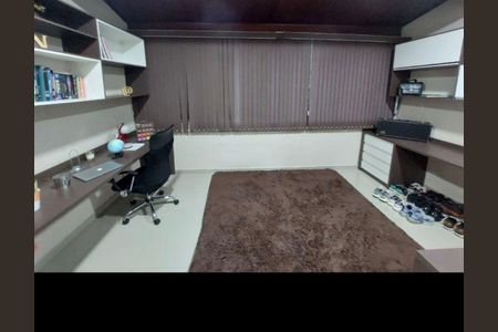 Casa à venda com 3 quartos, 150m² em Jardim do Líbano, Barueri