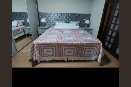 Casa à venda com 3 quartos, 150m² em Jardim do Líbano, Barueri