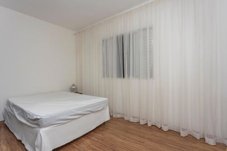 Casa à venda com 200m², 4 quartos e 2 vagasQuarto 1