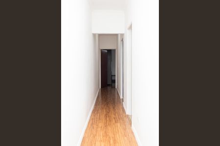 Casa à venda com 200m², 4 quartos e 2 vagasCorredor
