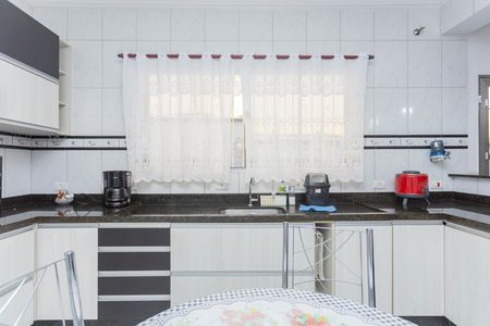 Casa à venda com 200m², 4 quartos e 2 vagasCozinha