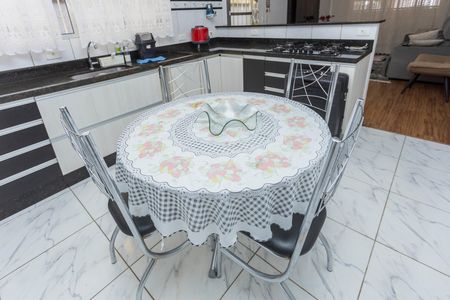 Casa à venda com 200m², 4 quartos e 2 vagasCozinha