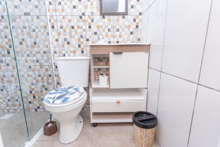 Casa à venda com 200m², 4 quartos e 2 vagasBanheiro - Edícula