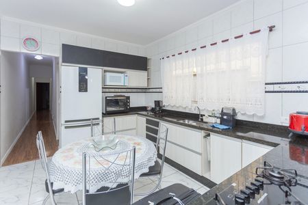 Casa à venda com 200m², 4 quartos e 2 vagasCozinha