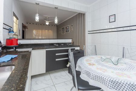 Casa à venda com 200m², 4 quartos e 2 vagasCozinha