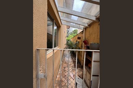 Casa à venda com 153m², 3 quartos e 2 vagas