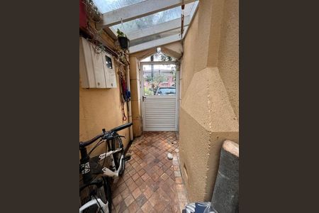 Casa à venda com 153m², 3 quartos e 2 vagas