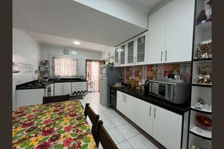 Casa à venda com 149m², 3 quartos e 3 vagas