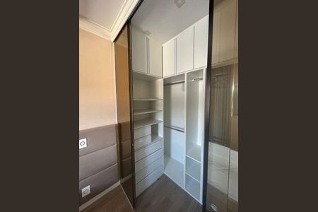 Casa à venda com 2 quartos, 120m² em Jardim Cláudia, São Paulo