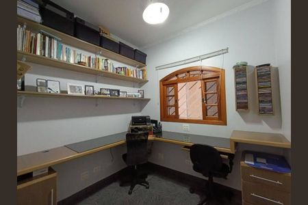 Casa à venda com 250m², 3 quartos e sem vaga