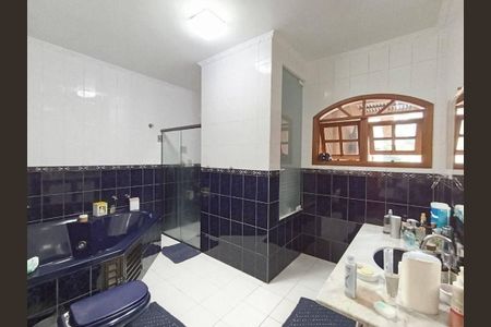Casa à venda com 250m², 3 quartos e sem vaga