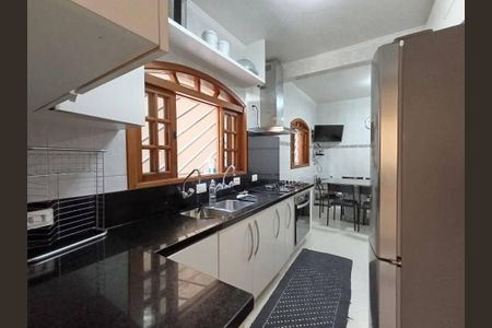 Casa à venda com 250m², 3 quartos e sem vaga